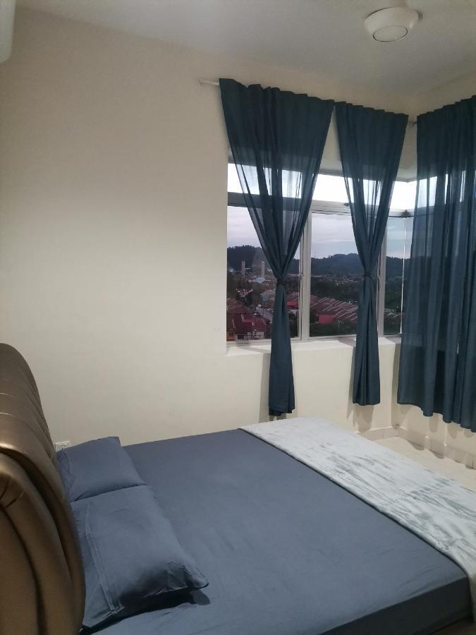 Yuslina Apartment *