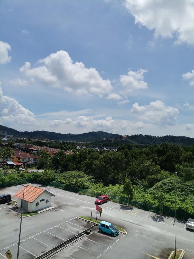 Yuslina * Bandar Puncak Alam